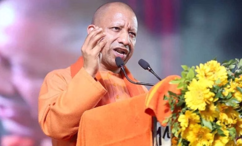 CM Yogi Adityanath ने संतों से कहा कि 2025 का प्रयागराज महाकुंभ अब तक का सबसे बड़ा और भव्य होगा 1 CM Yogi Adityanath ने संतों से कहा कि 2025 का प्रयागराज महाकुंभ अब तक का सबसे बड़ा और भव्य होगा