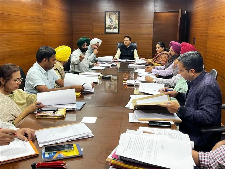 Aman Arora: पंजाब ने सीमावर्ती जिले पठानकोट में सी-पाइट कैंप स्थापित करने को मंजूरी दी 12 Aman Arora: पंजाब ने सीमावर्ती जिले पठानकोट में सी-पाइट कैंप स्थापित करने को मंजूरी दी