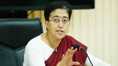 CM Atishi: दसवीं और बारहवीं कक्षा के विद्यार्थियों के लिए भी स्कूल बंद रहेंगे