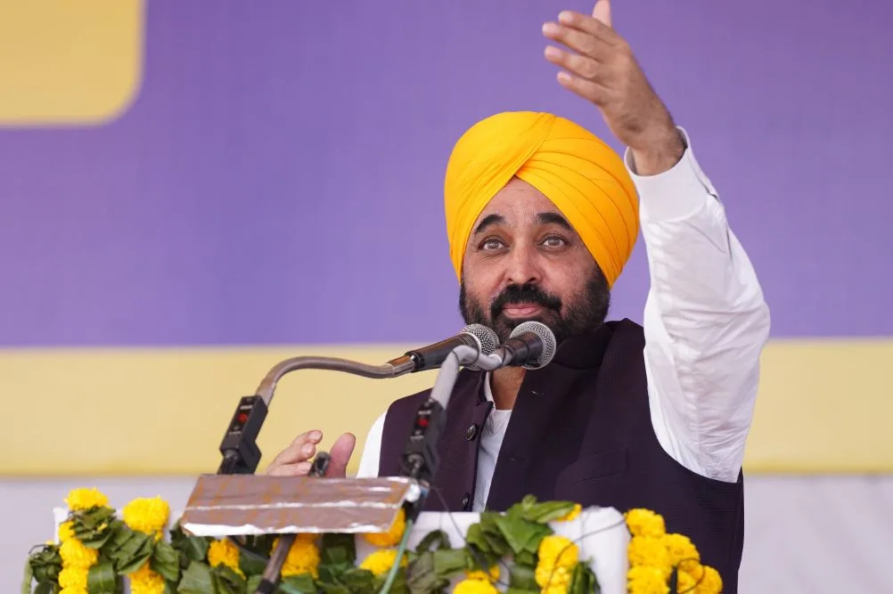 CM Bhagwant Mann ने नवनिर्वाचित पंचों से किया आग्रह, अपने गांवों को 'आधुनिक विकास केन्द्र' में बदलें