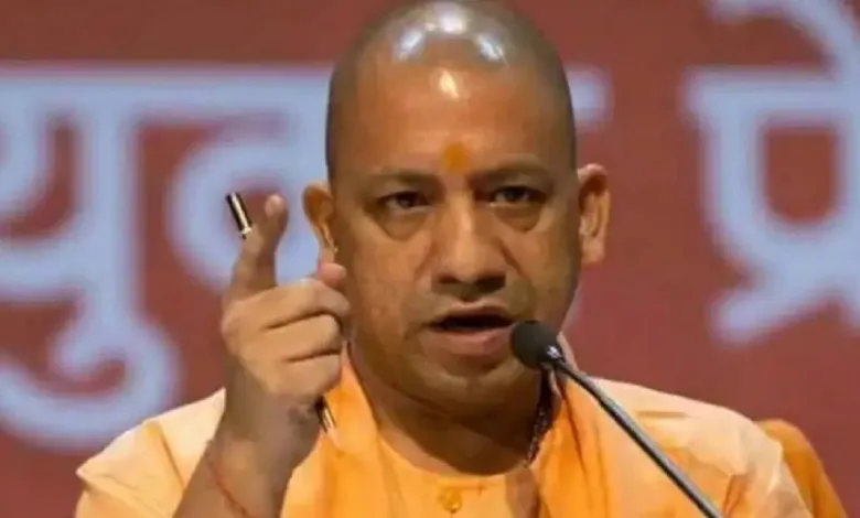 CM Yogi Adityanath ने प्रदेश में खाद संकट के बीच कहा, किसानों को पर्याप्त उर्वरक मिलेगा और केंद्र सरकार से चर्चा की जाएगी