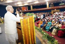 Governor Mangubhai Patel ऊर्जा संरक्षण पर आयोजित राज्य स्तरीय चित्रकला प्रतियोगिता के पुरस्कार वितरण समारोह में हुए शामिल