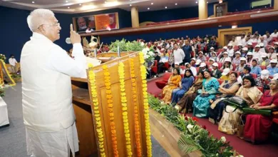 Governor Mangubhai Patel ऊर्जा संरक्षण पर आयोजित राज्य स्तरीय चित्रकला प्रतियोगिता के पुरस्कार वितरण समारोह में हुए शामिल