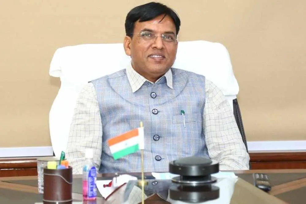 Minister Dr. Mansukh Mandaviya छत्तीसगढ़ में जनजातीय गौरव दिवस समारोह के भाग के रूप में पदयात्रा करेंगे