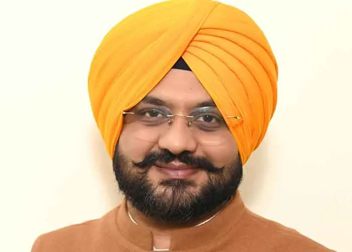 Tarunpreet Singh Sond: बीओसीडब्ल्यू बोर्ड ने पंजाब के 19 जिलों में श्रमिक चौकों पर शिविर आयोजित किए