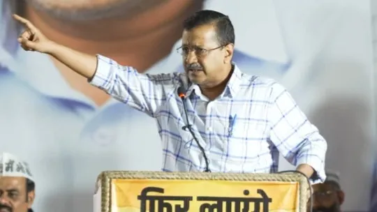 Delhi News: दिल्ली विधानसभा चुनाव महाभारत जैसा 'धर्मयुद्ध'.. ऐसे हाई कर रहे केजरीवाल कार्यकर्ताओं का जोश 1 Delhi News: दिल्ली विधानसभा चुनाव महाभारत जैसा 'धर्मयुद्ध'.. ऐसे हाई कर रहे केजरीवाल कार्यकर्ताओं का जोश