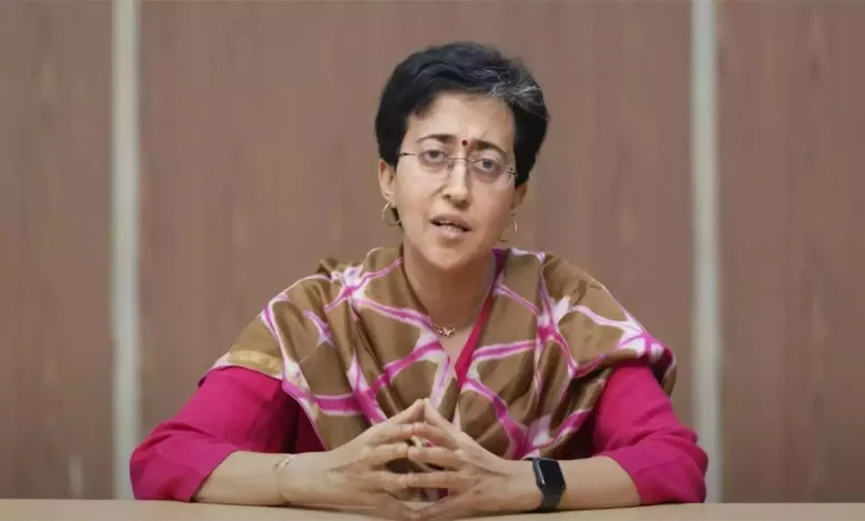 CM Atishi ने आप सरकार के इंतजाम गिनाए, छठ को मनाने के लिए पूर्वांचली दिल्ली ना छोड़ें