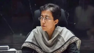 CM Atishi: दिल्ली में पलूशन की मार, अब पांचवीं तक की कक्षाएं ऑनलाइन होंगी; ग्रैप-3 भी लागू