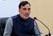 दिल्ली Environment Minister Gopal Rai ने सर्दियों से बचने के लिए हीटर बांटे, जानिए किसे मिलेगा फायदा