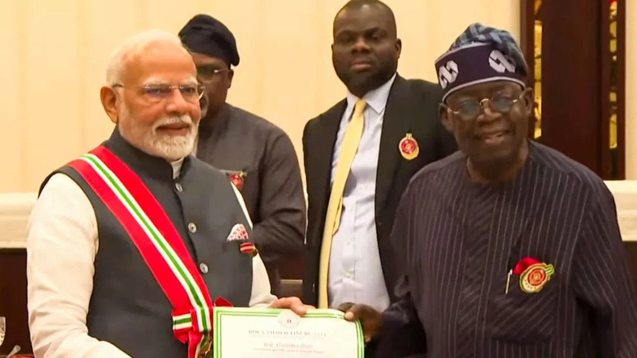 PM Narendra Modi को राष्ट्रीय पुरस्कार , “ग्रैंड कमांडर ऑफ द ऑर्डर ऑफ नाइजर” से सम्मानित किया गया 12 PM Narendra Modi को राष्ट्रीय पुरस्कार , “ग्रैंड कमांडर ऑफ द ऑर्डर ऑफ नाइजर” से सम्मानित किया गया