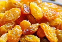 Raisins For Iron Deficiency: शरीर में खून की कमी को दूर करने के लिए किशमिश का सही सेवन कैसे करें, हीमोग्लोबिन भी बढ़ने लगेगा, जानें सही तरीका