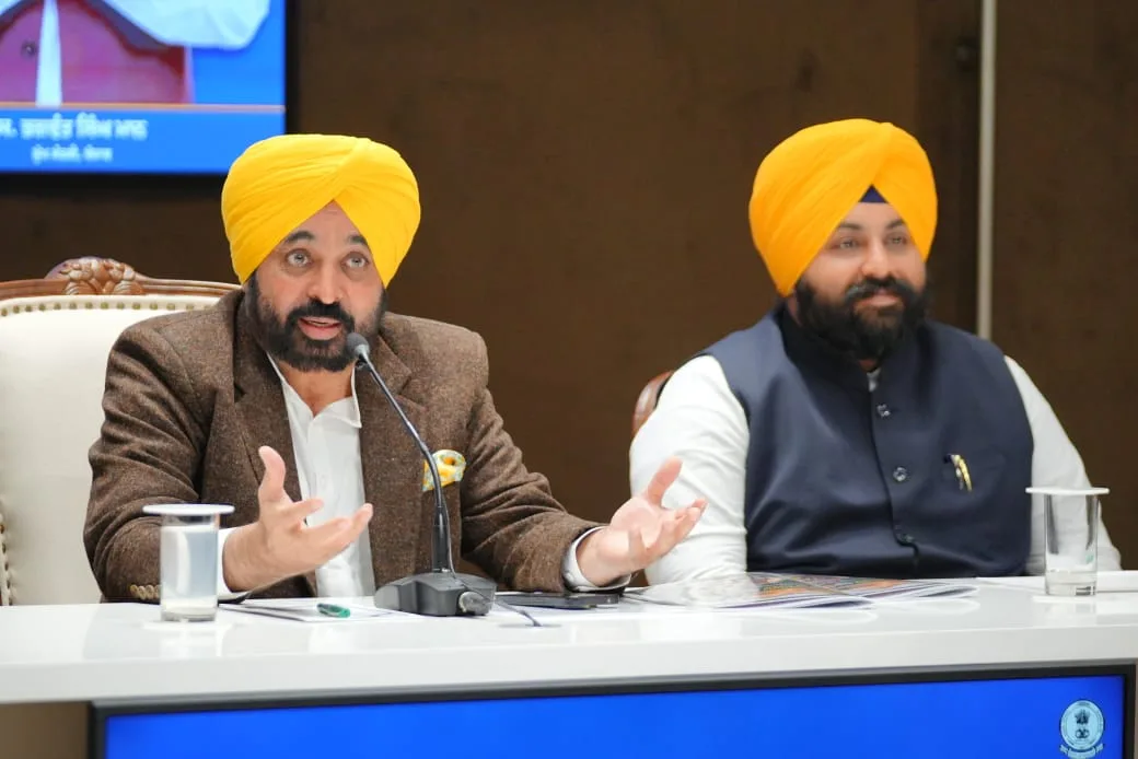 CM Bhagwant Mann ने फिनलैंड से लौटे शिक्षकों से कहा, राज्य में शिक्षा में क्रांतिकारी बदलाव के अग्रदूत बनें