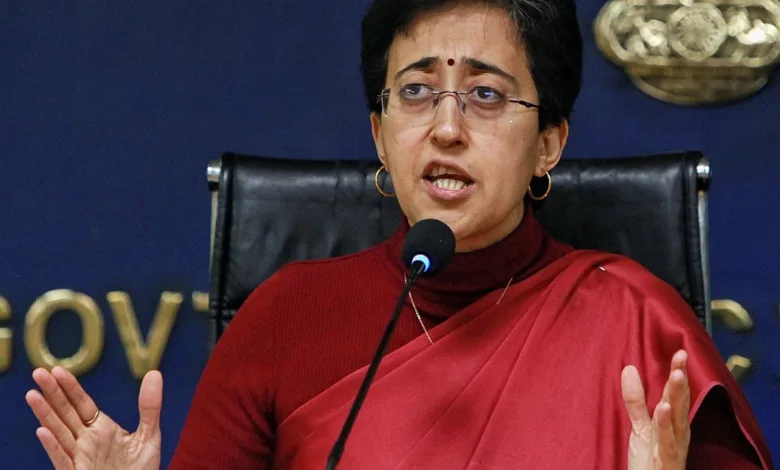 बिजली बचाने के लिए CM Atishi का बड़ा ऐक्शन,  दिल्ली सरकार की इमारतों को निर्देश