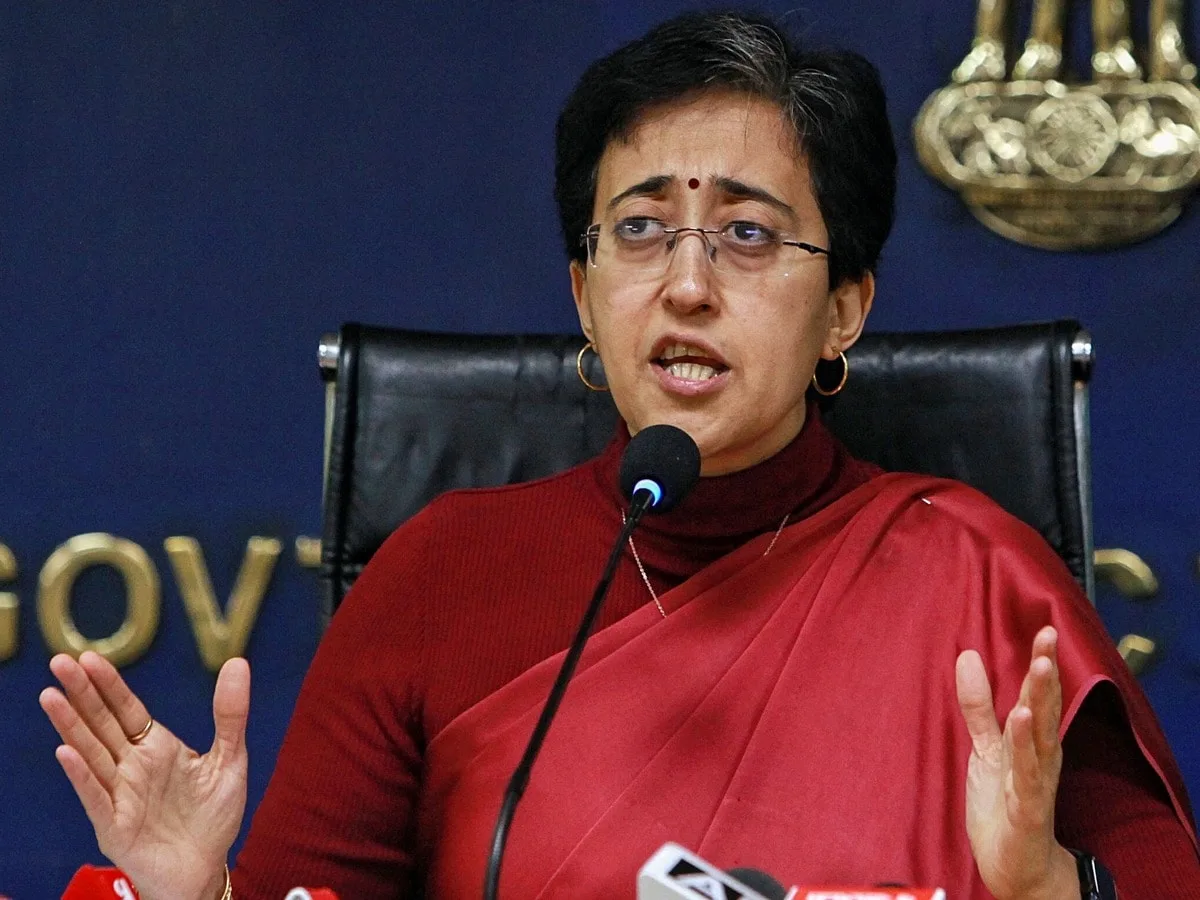 बिजली बचाने के लिए CM Atishi का बड़ा ऐक्शन,  दिल्ली सरकार की इमारतों को निर्देश