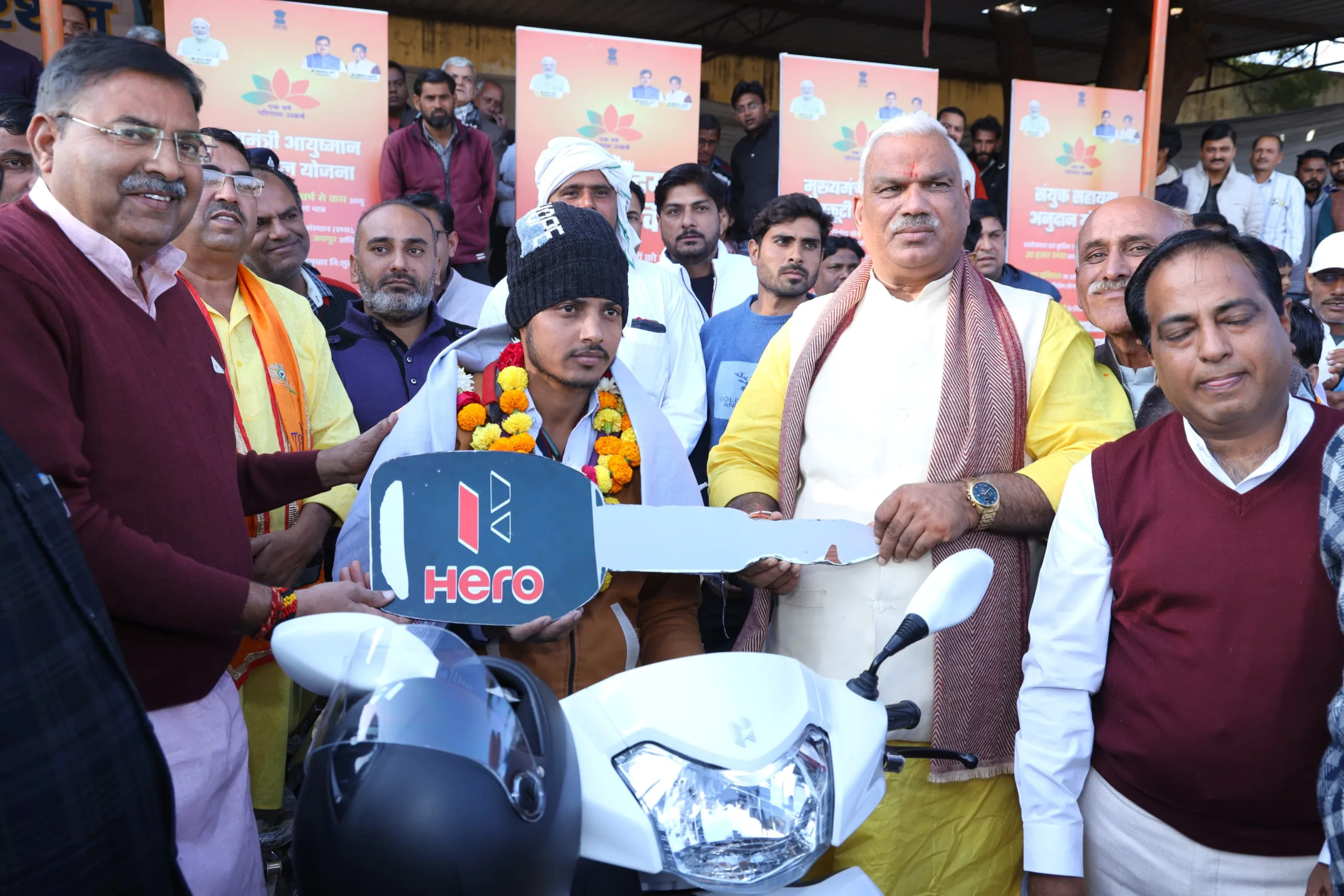 Jawahar Singh Bedham: प्रदेश की अर्थव्यवस्था को दोगुनी करने के लक्ष्य पर हो रहा है तेजी से कार्य 12 Jawahar Singh Bedham: प्रदेश की अर्थव्यवस्था को दोगुनी करने के लक्ष्य पर हो रहा है तेजी से कार्य