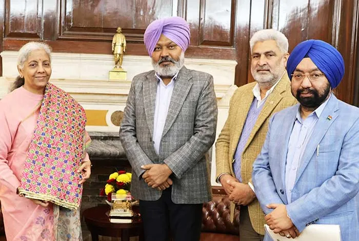 Union Finance Minister Harpal Singh Cheema से पंजाब प्रतिनिधिमंडल ने मुलाकात की; आरडीएफ और एमडीएफ मुद्दों के तत्काल समाधान का आग्रह किया