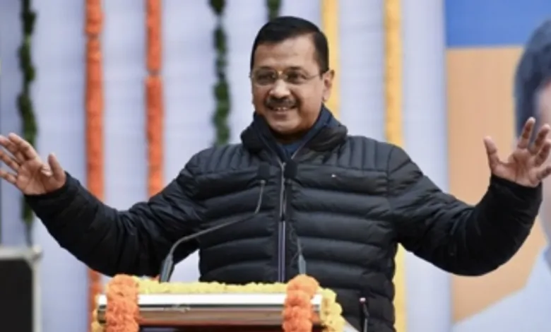 Delhi Election 2025: अरविंद केजरीवाल ने ऑटो चालक को चाय पर बुला जाना उनका हाल, कहा- 'आप से...'