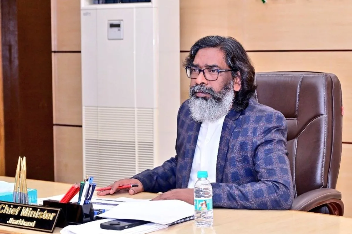  CM Hemant Soren का अधिकारियों को निर्देश, कहा- सभी विभाग राजस्व संग्रहण बढ़ाने का एक्शन प्लान तैयार करें