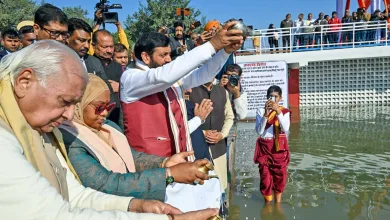 International Geeta Mahotsav News: अब मथुरा-वृंदावन सहित देश के छह बड़े मंदिरों में शुरू हुआ लाइव प्रसारण से दुनिया भर के श्रद्धालु अंतरराष्ट्रीय गीता महोत्सव को देखेंगे।