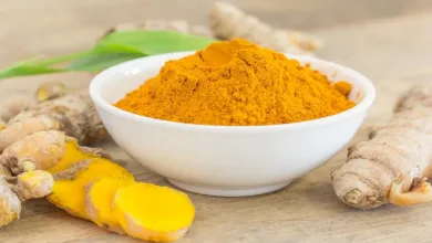 Raw Turmeric In Uric Acid: ये खास तत्व, जो कच्ची हल्दी में मौजूद हैं, सीधे बढ़े हुए यूरिक एसिड पर करता है वार, दर्द में मिलेगा तुरंत आराम