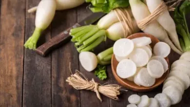 Benefits Of Radish In Uric Acid: मूली के इस्तेमाल से ही पिघलने लगते जोड़ों पर चिपके Purine के पत्थर, सेवन  कैसे करें जानें 