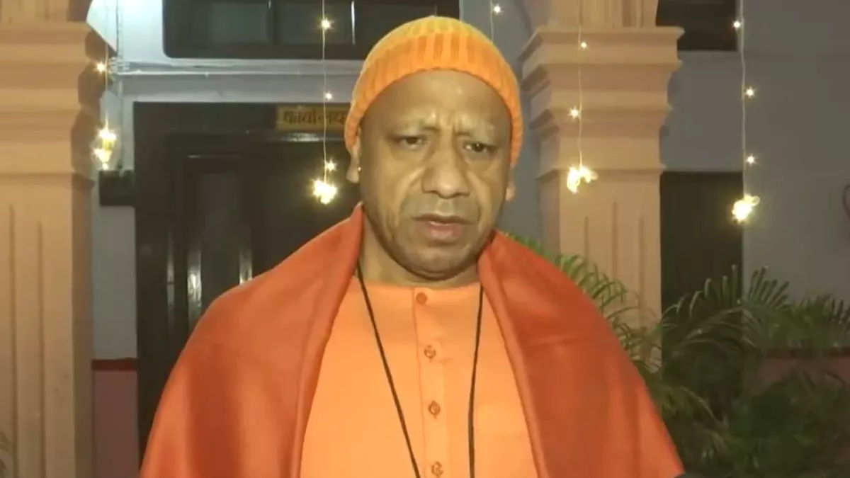 CM Yogi Adityanath ने मकर संक्रांति पर आयोजित विश्व प्रसिद्ध पारम्परिक खिचड़ी मेले के सकुशल सम्पन्न होने पर संतों तथा श्रद्धालुओं के प्रति धन्यवाद ज्ञापित किया 12 CM Yogi Adityanath ने मकर संक्रांति पर आयोजित विश्व प्रसिद्ध पारम्परिक खिचड़ी मेले के सकुशल सम्पन्न होने पर संतों तथा श्रद्धालुओं के प्रति धन्यवाद ज्ञापित किया