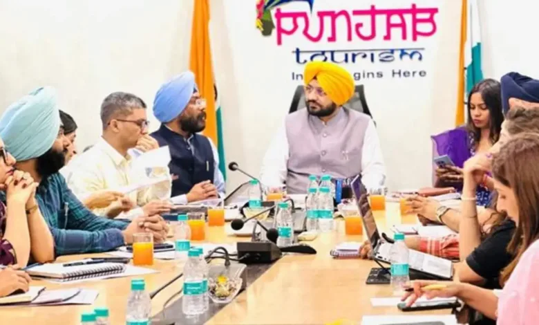 Tourism Minister Tarunpreet Singh Sond ने कहा कि जल सिर्फ भ्रष्टाचार का एक प्रतीक है, और हम इसकी जांच कर रहे हैं।