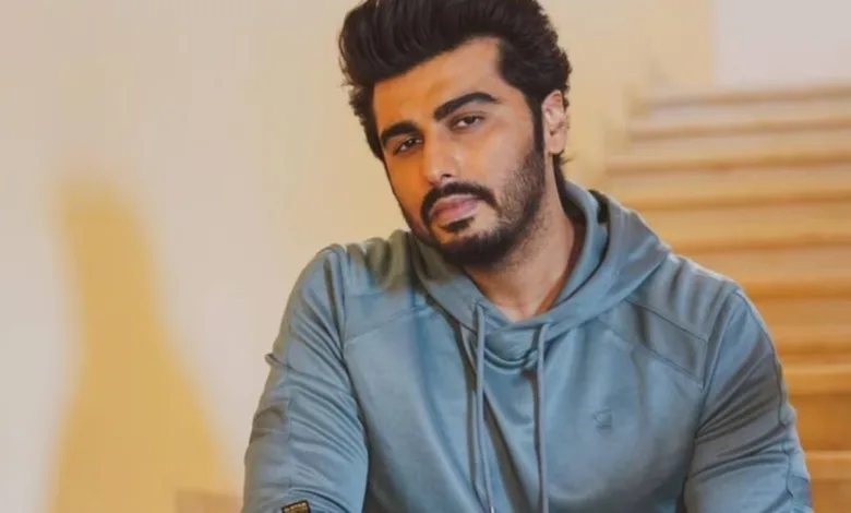 Arjun Kapoor Injured: अर्जुन कपूर को शूटिंग के दौरान छत गिरने से चोट लगी, हुआ बड़ा हादसा