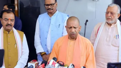 CM Yogi Adityanath ने प्रयागराज में मीडिया प्रतिनिधियों से वार्ता की