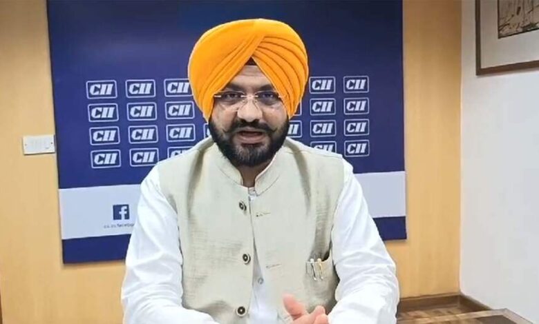 Tarunpreet Singh Sond: अब सभी औद्योगिक योजनाएं और सेवाएं ऑनलाइन हैं, श्रम विभाग डिजिटल हुआ