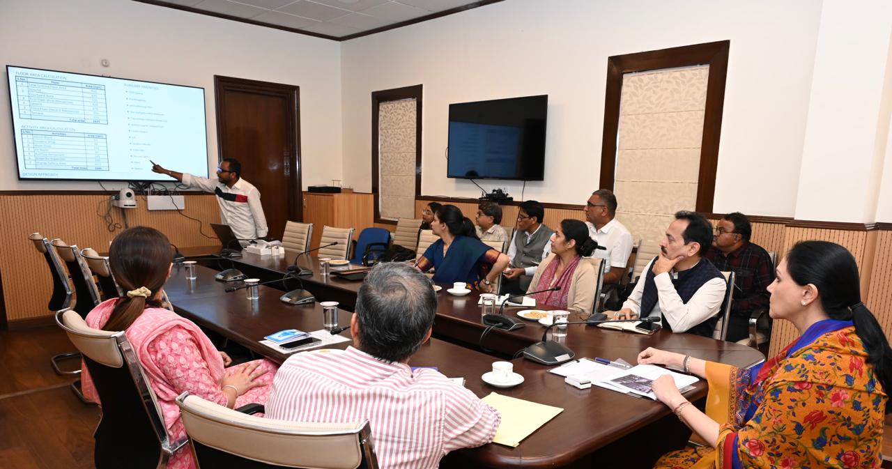 Deputy CM Diya Kumari ने पर्यटन विभाग से जुड़ी बजट घोषणाओं के कार्यान्वयन पर चर्चा की।