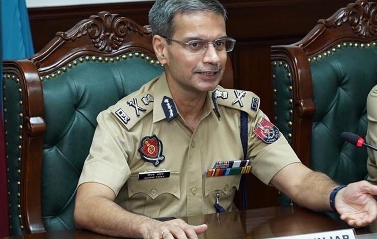 DGP Gaurav Yadav: अमेरिका से भारतीयों को वापस भेजने के मामले में पंजाब पुलिस की एसआईटी ने ट्रैवल एजेंटों के खिलाफ कार्रवाई तेज की