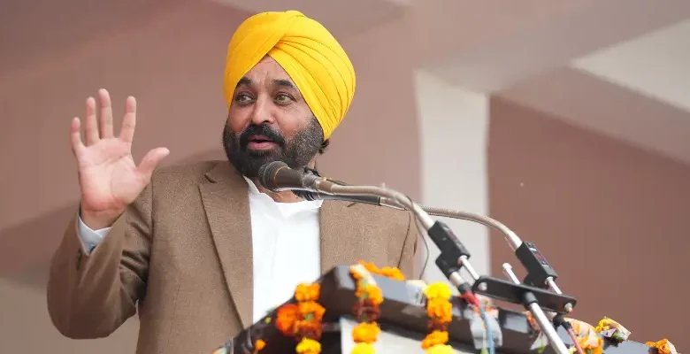 CM Bhagwant Mann ने युवाओं से किया आग्रह, अवैध रूप से विदेश न जाएं- अमेरिका से निर्वासन एक आंख खोलने वाला मामला है