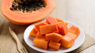 Papaya Benefits: फाइबर से भरपूर यह फल सुबह खाने से आपका पेट साफ हो जाएगा