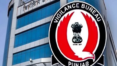 Punjab Vigilance Bureau ने क्लर्क को विधवा से 20,000 रुपये की रिश्वत लेते रंगे हाथों गिरफ्तार किया