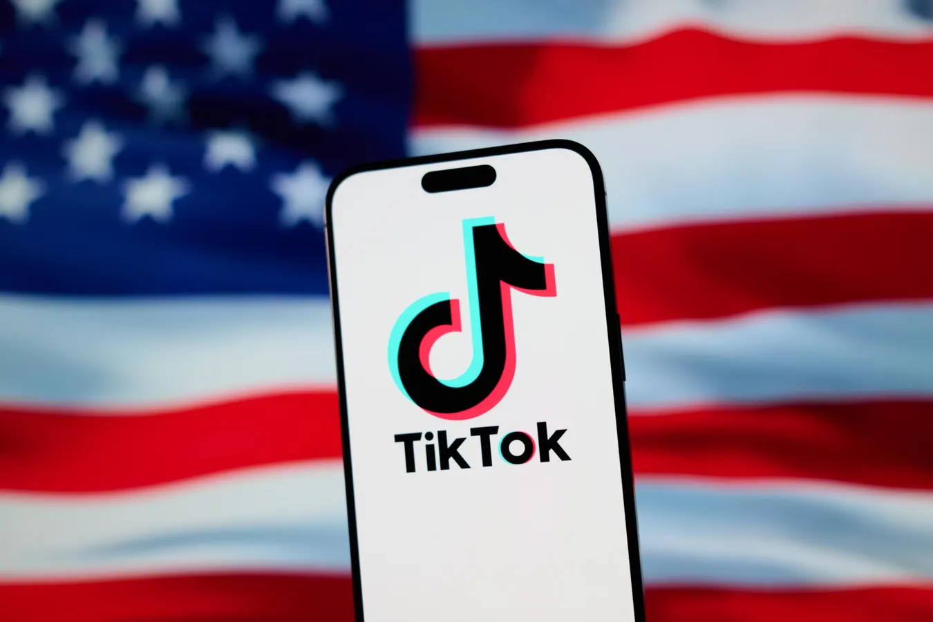 TikTok UnBan: टिकटॉक गूगल और एपल के एप स्टोर पर वापस आया