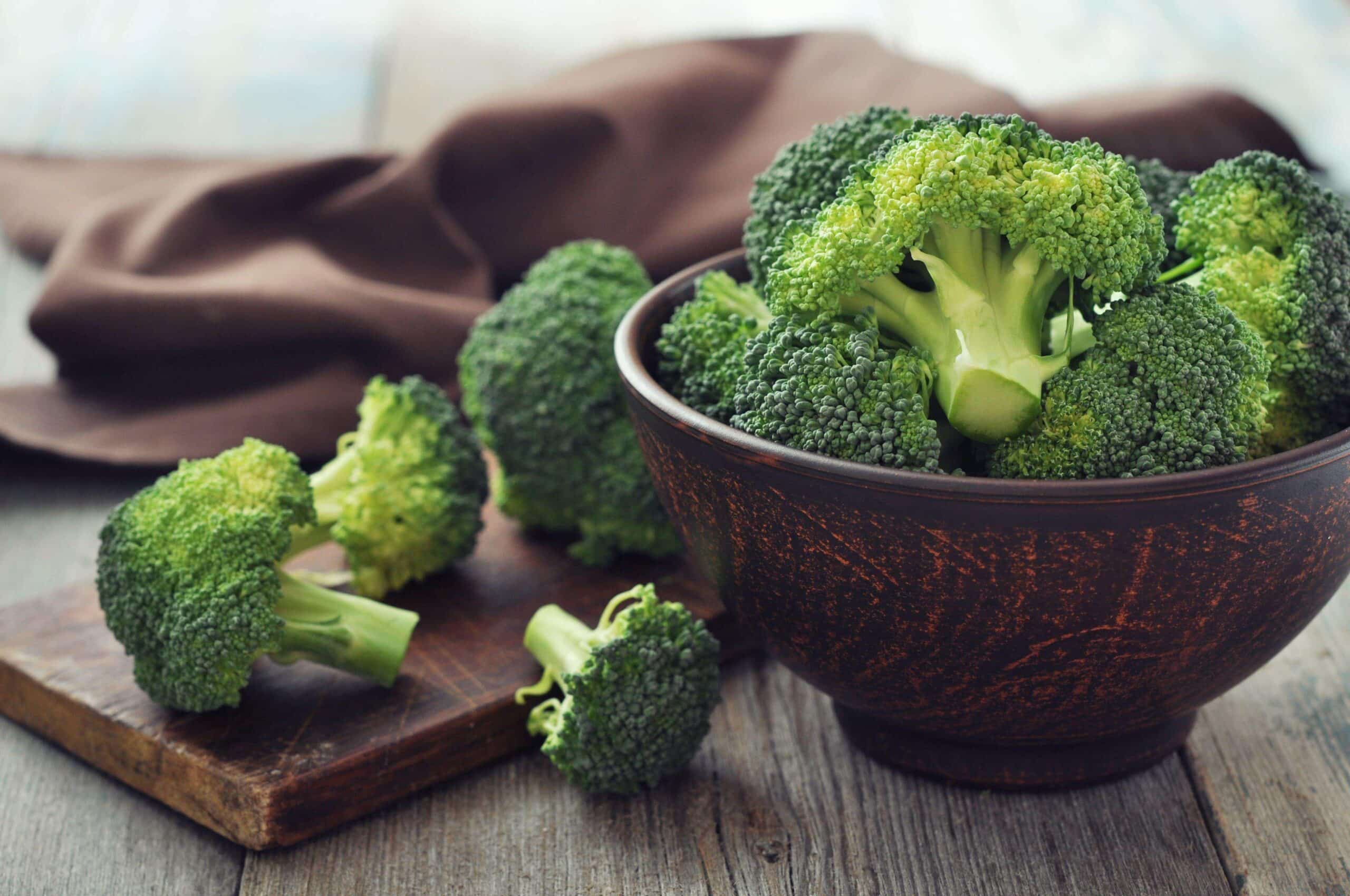 Broccoli Benefits: ये हरी सब्जी खून को बढ़ाती हैं और मोटापा कम करती हैं, जानें अन्य कौन से फायदे मिलते हैं?