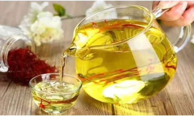 Saffron Water Benefits: दिल की बीमारियों से बचने के लिए रोज सुबह इस औषधि का पानी को पिएं 1 Saffron Water Benefits: दिल की बीमारियों से बचने के लिए रोज सुबह इस औषधि का पानी को पिएं