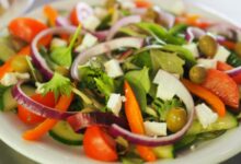 Salad For Weight Loss: वजन कम करने के लिए नाश्ते में ये एक चीज खाएं