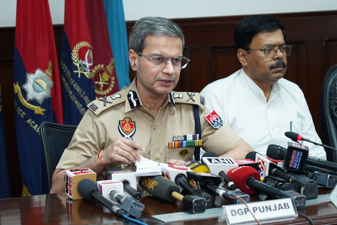 Punjab Police ने पाक समर्थित नार्को-आतंकवाद हवाला नेटवर्क का भंडाफोड़ किया; 11 गिरफ्तार, विभिन्न मुद्राओं में 5 करोड़ रुपये बरामद