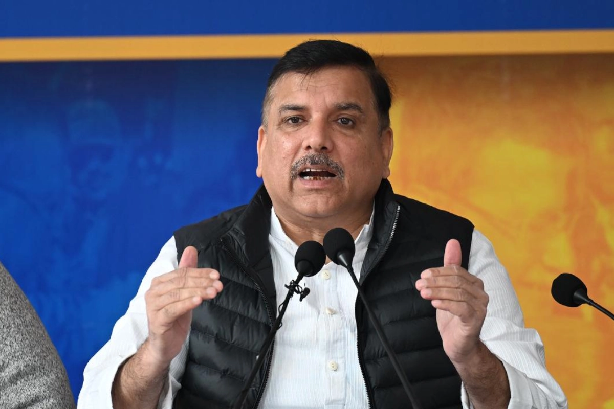 Sanjay Singh ने कहा नवरात्र में शराब की दुकानें क्यों खुली रहेंगी? इन्हें भी बंद कराओ
