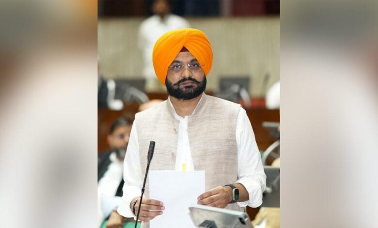 Tarunpreet Singh Sond ने पंजाब विधानसभा सत्र के दौरान जानकारी दी, पंजाब में न्यूनतम मजदूरी बढ़ाने का प्रस्ताव श्रम विभाग के पास विचाराधीन