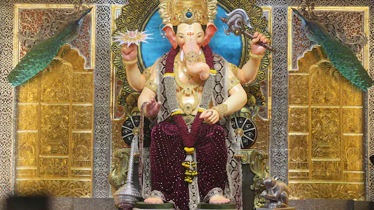 Vinayak Chaturthi 2025: विनायक चतुर्थी कब है और कैसे पूजा की जाती है? जानें यहाँ