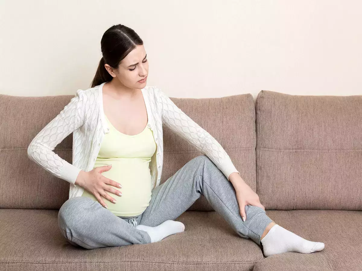 Health Tips For Pregnant Women: वर्किंग महिलाएं गर्भावस्था के दौरान इन बातों का विशेष ध्यान रखें, वरना गर्भावस्था में कॉम्प्लिकेशन हो सकती है