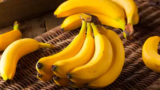 Banana Benefits: नियमित रूप से इस फल को खाने से आप कई सेहत समस्याओं से छुटकारा पाएंगे