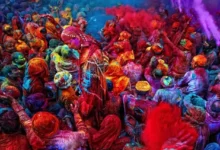 Braj Ki Holi 2025: मथुरा-वृंदावन में कब खेली जाएगी लट्ठमार और फूलों वाली होली, जानें