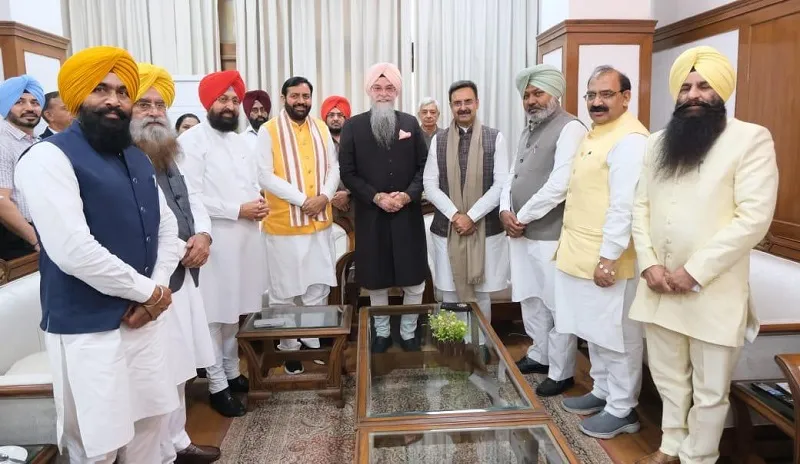 S Kultar Singh Sandhwan ने मुख्यमंत्री हरियाणा और अध्यक्ष हरियाणा विधानसभा का स्वागत किया