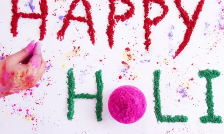 Happy Holi Whatsapp Status: होली की खुशी में झूमें, नाचें और इन चुनिंदा होली मैसेज को अपने दोस्तों से शेयर करें।