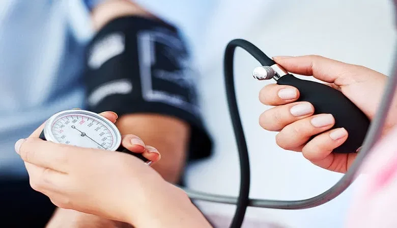 Remedies To Control BP: बार-बार बढ़ते ब्लड प्रेशर को नियंत्रित करने के लिए स्वामी रामदेव के उपाय अपनाएं 1 Remedies To Control BP: बार-बार बढ़ते ब्लड प्रेशर को नियंत्रित करने के लिए स्वामी रामदेव के उपाय अपनाएं