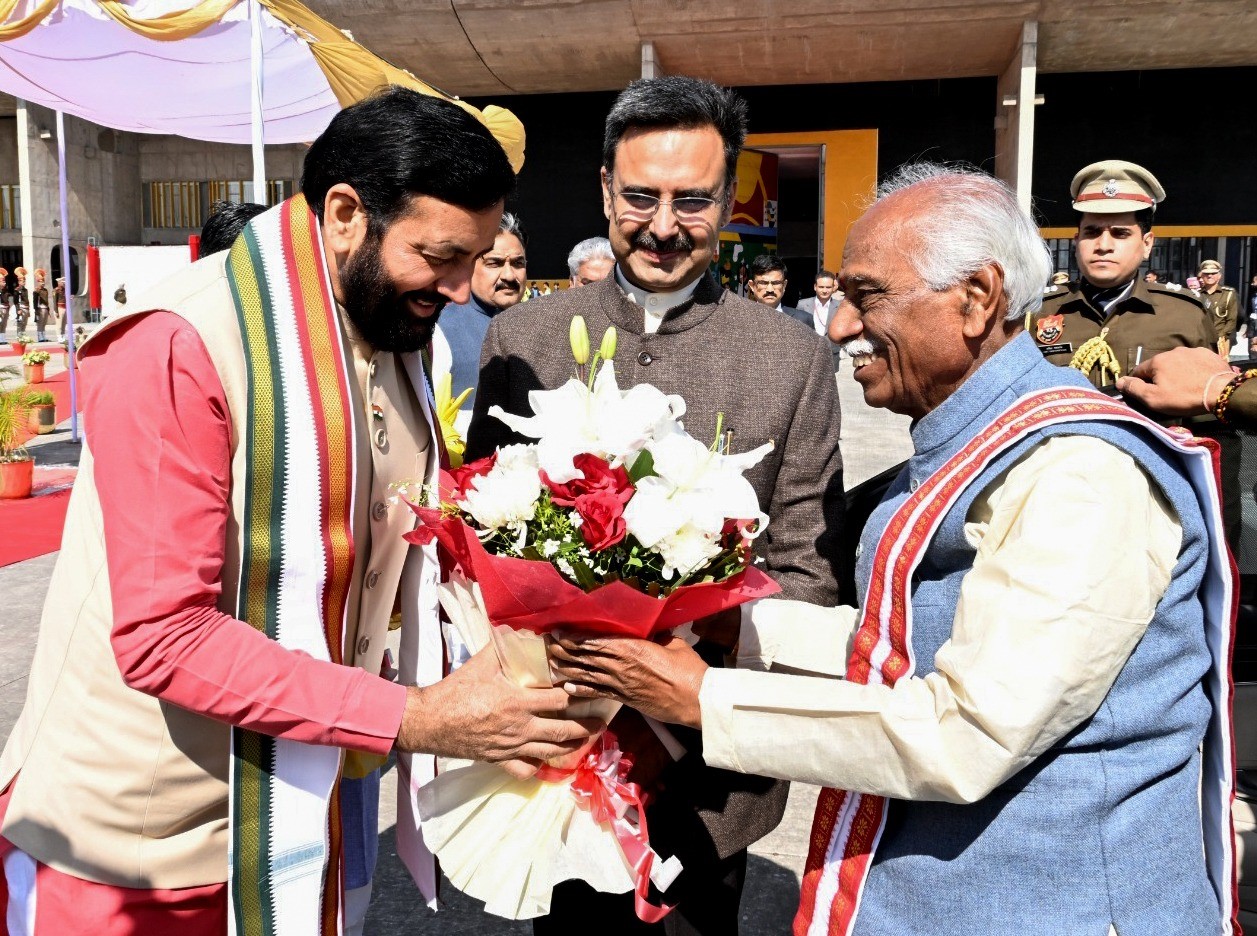 हरियाणा में ऐसे लोगों को हरियाणा सरकार से हर महीने 3000 रुपये की पेंशन मिलेगी 12 हरियाणा में ऐसे लोगों को हरियाणा सरकार से हर महीने 3000 रुपये की पेंशन मिलेगी